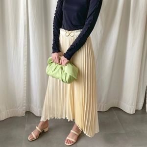 Rejina Ryo Nane bag 💚